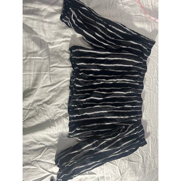 LA Hearts Black White  Striped Off The Shoulder Crop Top Elbow Sleeves Size s - Picture 1 of 3